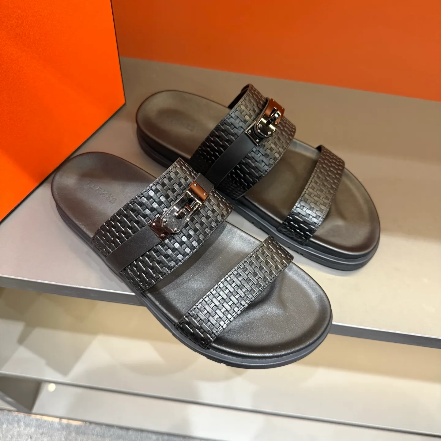 Men's shoes 💰300, size 38-45, the new 2014 summer Hermes shoes are the same as the original ones, handmade by masters! ❥High-end customization, exclusive products, the highest version in the industry⚠❥Using: Hermers upper: (pursuing top walking comfort) ✨Top quality on sale━━━━Hermes━━━━━